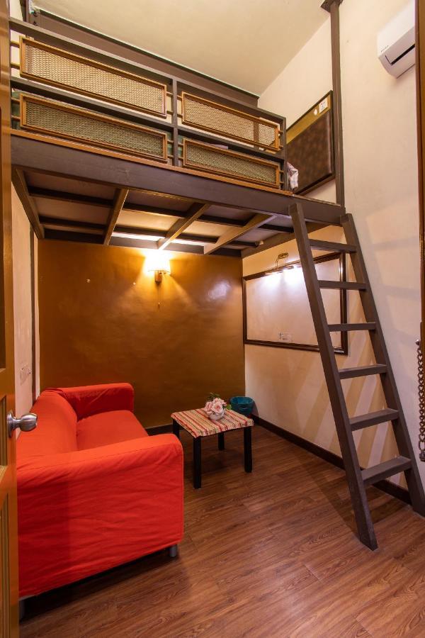 Travel Hub Highstreet Hostel Kuala Lumpur Exterior photo